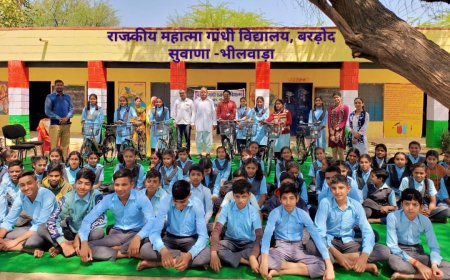 निशुल्कःसाइकिल वितरण कार्यक्रम*