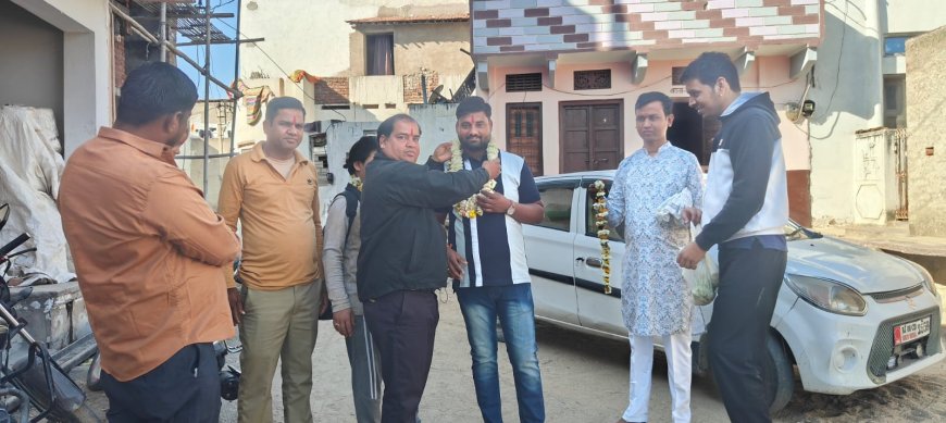 बाबा खाटू श्याम के धाम पर पैदल रवाना