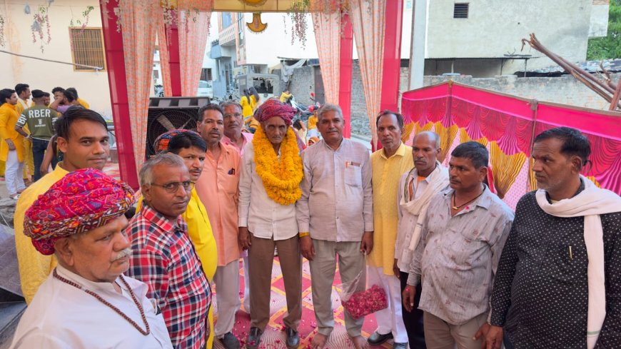 पूर्व प्रधान ने डॉक्टर सीपी जोशी के पक्ष में किया प्रचार
