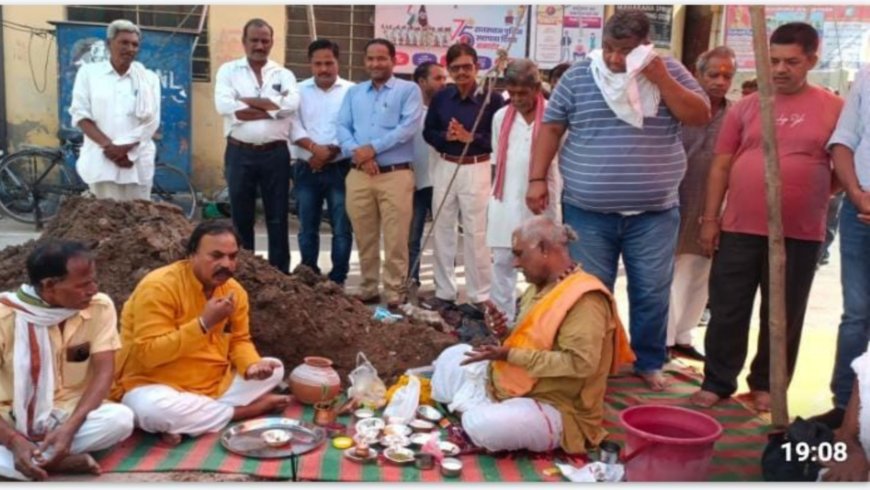 हनुमान मंदिर के नवनिर्माण के लिए किया भूमि पूजन