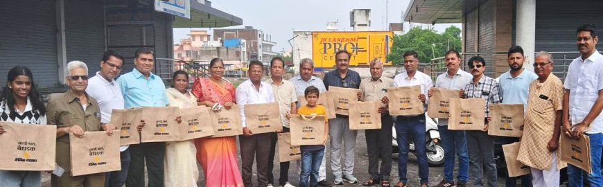 यूनेस्को सदस्यों ने प्लास्टिक का उपयोग न करने की ली शपथ*