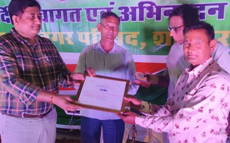 स्वतंत्रता दिवस की पूर्व संध्या पर वैष्णव को किया  सम्मानित