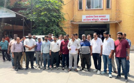 आयुक्त के नाम पर अवैध वसूली