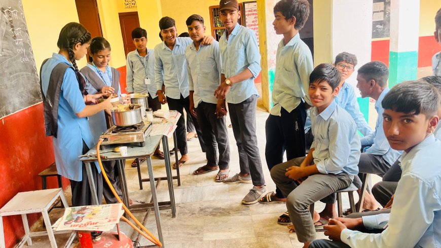 किशोरी मेले का किया आयोजन