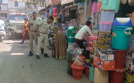 शहर के मुख्य बाजार से हटाए अतिक्रमण