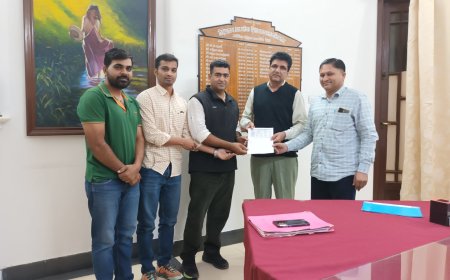 शारीरिक शिक्षक संघ ने निदेशक के नाम दिया ज्ञापन