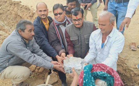 चार दिवारी  और मुख्य द्वार का किया भूमि पूजन