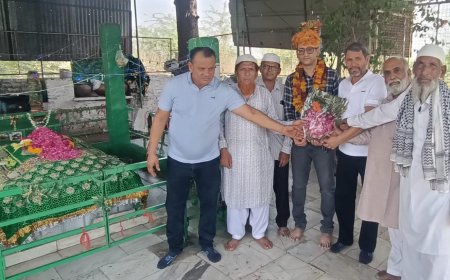 *दिलशाद का दरगाह पर हुआ सम्मान*