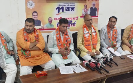 11 वर्षों की उपलब्धियों पर आधारित प्रदर्शनी का जलदाय मंत्री ने किया उद्घाटन