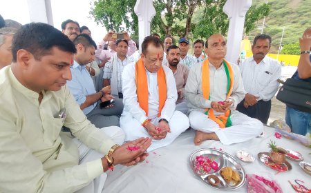 वंदे गंगा जल संरक्षण अभियान के तहत झालेश्वर सरोवर का किया पूजन