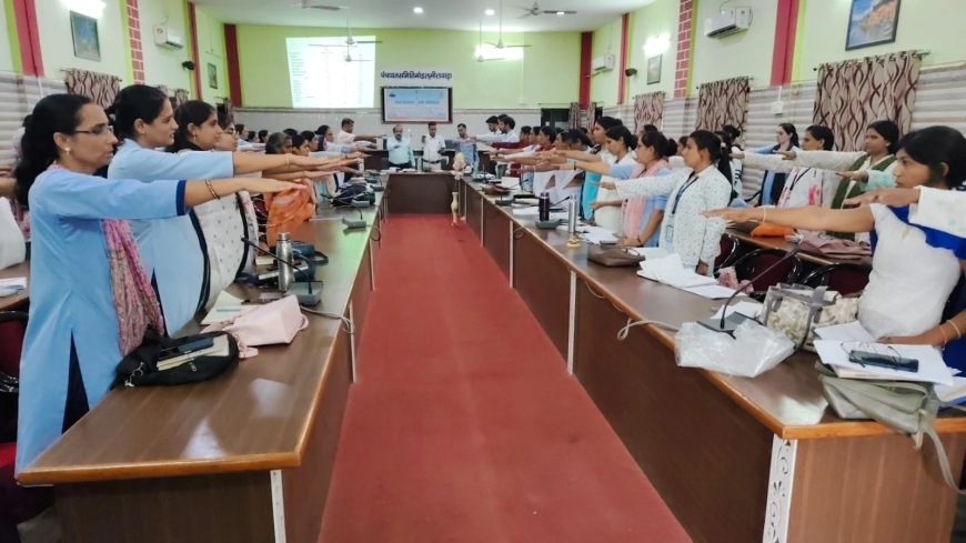 वंदे गंगा जल संरक्षण जन अभियान के तहत जिले के चिकित्सा संस्थानों में व्यापक स्तर पर दिलाई जल सरंक्षण की शपथ
