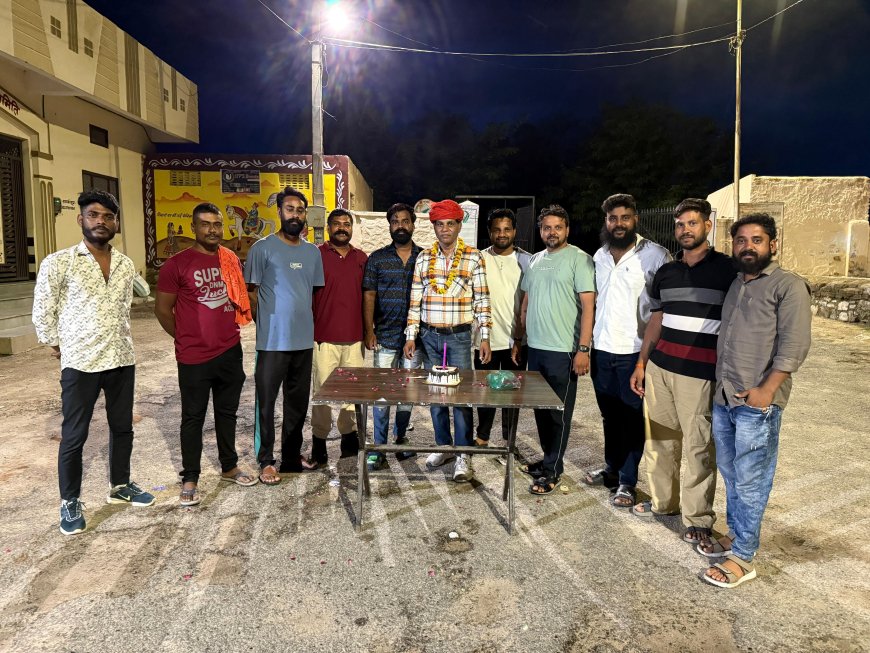 खटीक समाज के अध्यक्ष ने मनाया अम्बेडकर विचार मंच संस्थान के जिलाध्यक्ष का जन्मदिन
