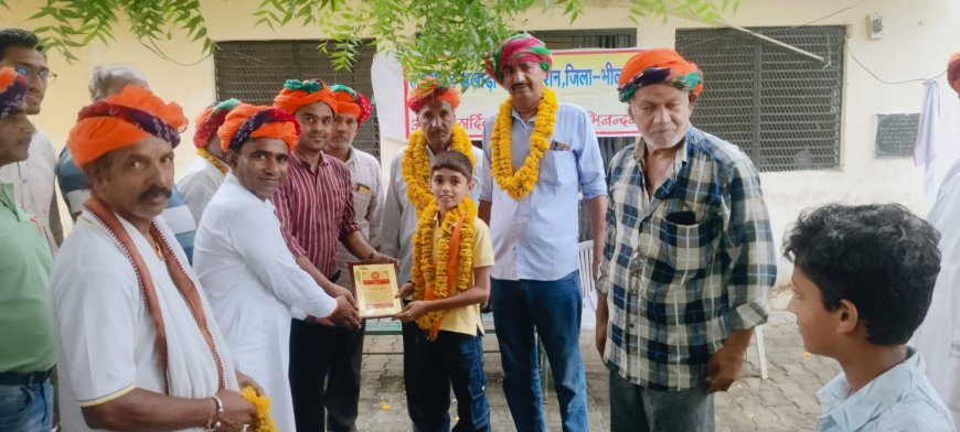 आस्थे डू अखाड़ा जिला एसोसिएशन के तत्वाधान में  सिद्धेश्वर महादेव पुर में खिलाड़ियों व भामाशाहों का सम्मान किया गया ।