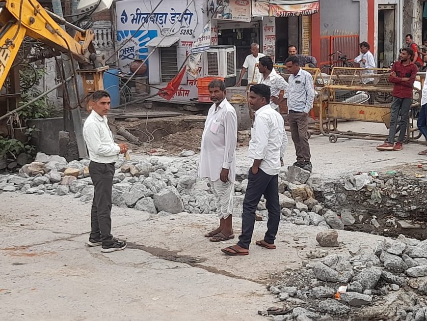 कालिंजरी गेट मार्ग पर नाला निर्माण कार्य जारी, मार्ग अस्थायी रूप से बंद
