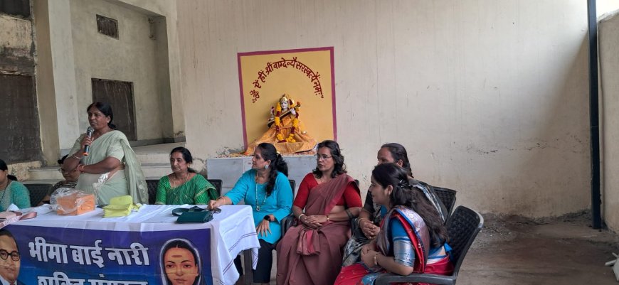 कंचन देवी खोईवाल के जन्म दिवस पर विद्यालय में बाटी स्टेशनरी सामग्री*