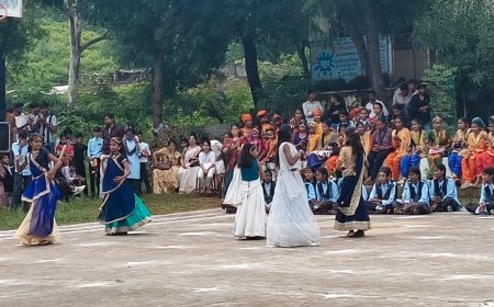 स्वाधीनता दिवस  पर आयोजित हुये सांस्कृतिक कार्यक्रम