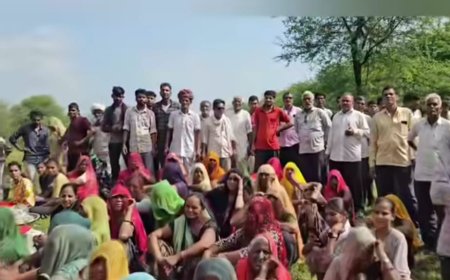 राजसमन्द झील ऑवरफ्लॉ, बनास नदी में व्यर्थ बह रहा पानी।