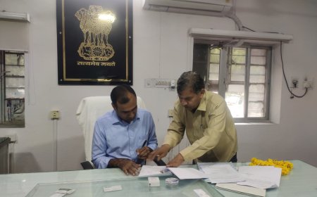 डॉ. रामकेश गुर्जर ने संभाला भीलवाड़ा सीएमएचओ का पदभार