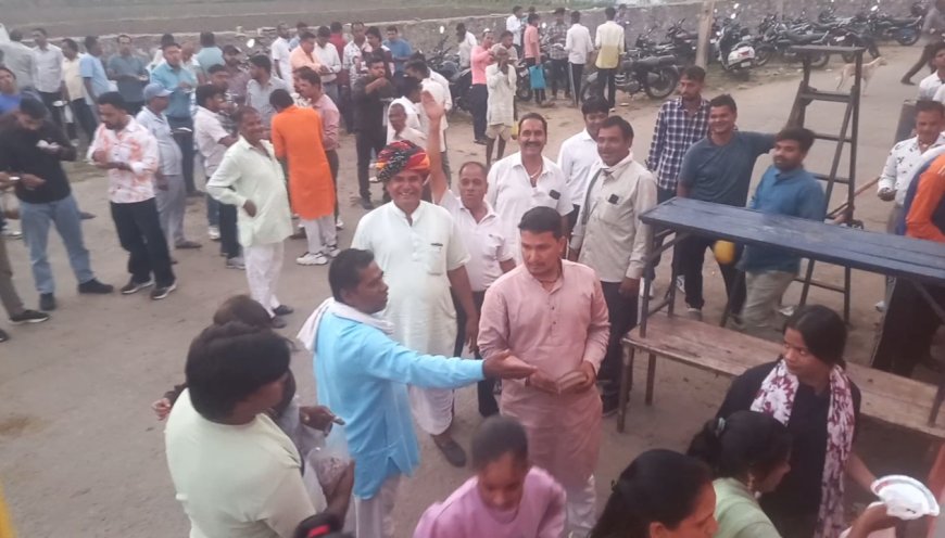 घाटी के हनुमान जी के यहाँ मनाया अन्नकूट महोत्सव