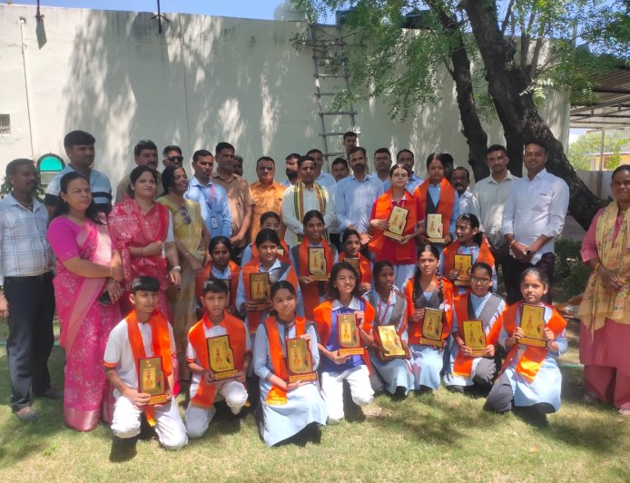 वीरमाता माणिक कवर स्कुल में विश्व पृथ्वी दिवस का आयोजन किया गया