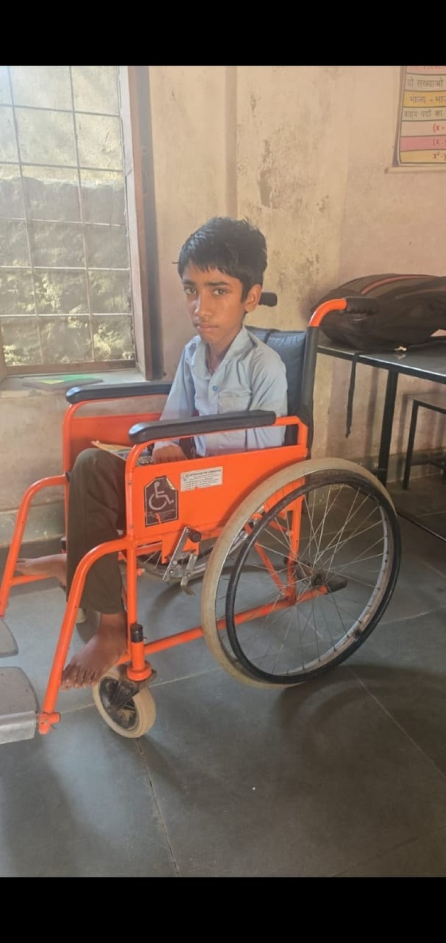 “इलाज का वादा मिला, सहारा नहीं” – पैरालिसिस से जूझते विष्णु की दर्दनाक कहानी