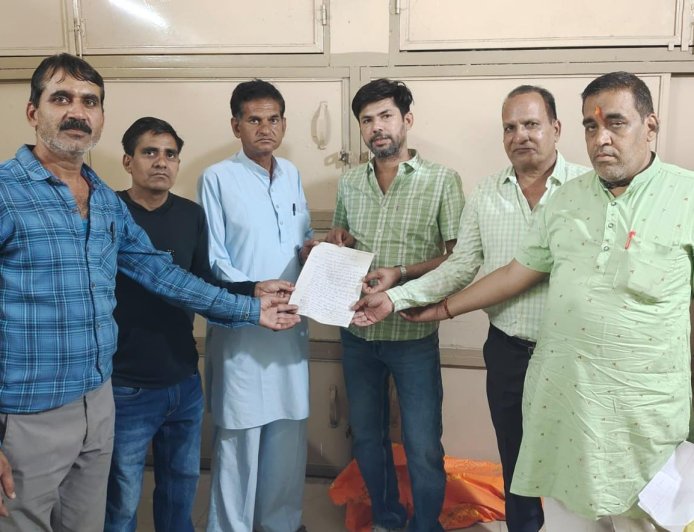 गंगापुर की विभिन्न जनसमस्याओं के समाधान हेतु ज्ञापन सौंपा
