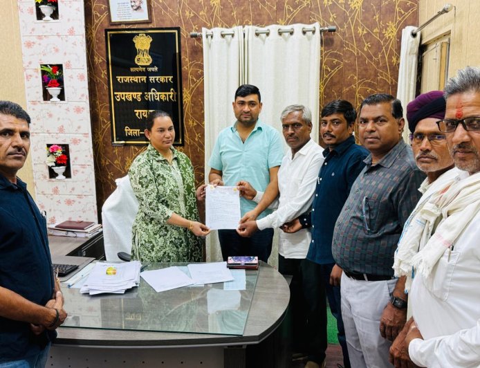 कुमावत समाज ने अधिकारों के लिए मुख्यमंत्री के नाम सौंपा ज्ञापन।