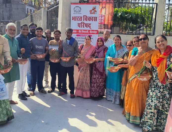 *भारत विकास परिषद् वीर शिवाजी शाखा द्वारा 100 परिंडों का वितरण।*