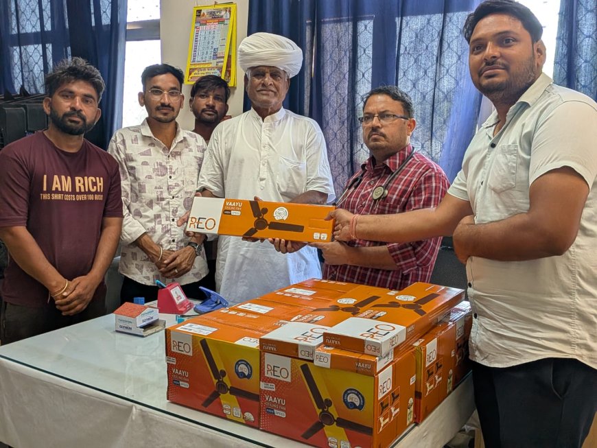 माली समाज ने जिला अस्पताल केकड़ी को भेंट किए 10 बड़े पंखे, मरीजों को मिलेगी राहत