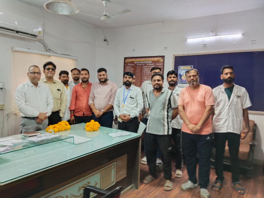 108 एंबुलेंस सेवा के बेस्ट पायलट बने प्रभु प्रजापत, उत्कृष्ट सेवाओं के लिए हुए सम्मानित