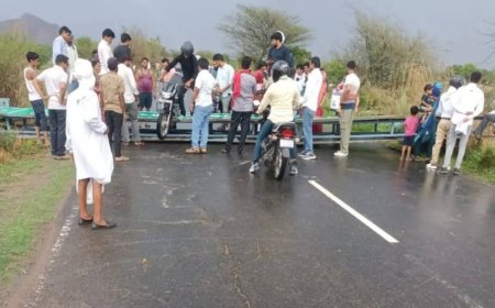 कोटपूतली में तूफानी बारिश और आंधी का कहर, नगरपरिषद का बोर्ड गिरा, टीन शेड उड़कर मकान पर गिरा