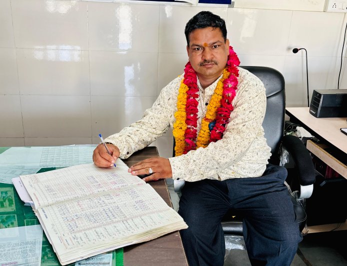 बंशीलाल माली ने अतिरिक्त प्रशासनिक अधिकारी पद पर किया कार्यभार ग्रहण